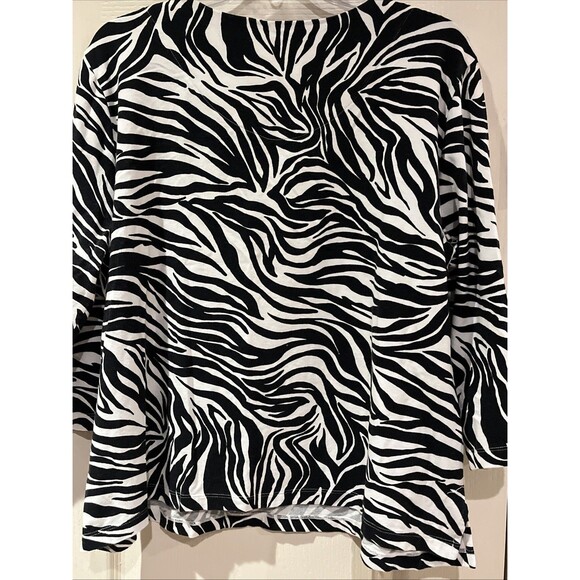 Women's Alfred Dunner Zebra Print Beaded Sequin Neckline Top Size XL Black/Wht - Picture 4 of 6